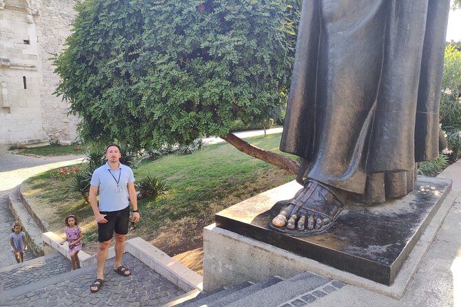 Controversies behind Split and Croatia-Anthropologist guide - Squares, underfoot remains, and the modern Split thread