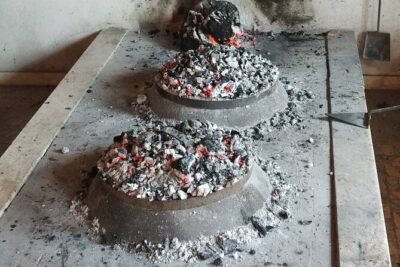 Croatian Traditional Cuisine: Peka Cooking Lesson - Florio and the OPG Vukojević home kitchen: how the lesson feels