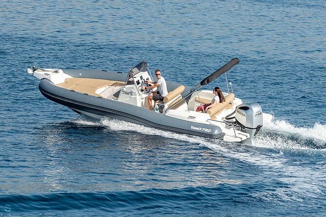 Customize your itinerary on a Private Boat Tour - Starting at 9:00 am and getting the most out of 4 to 8 hours
