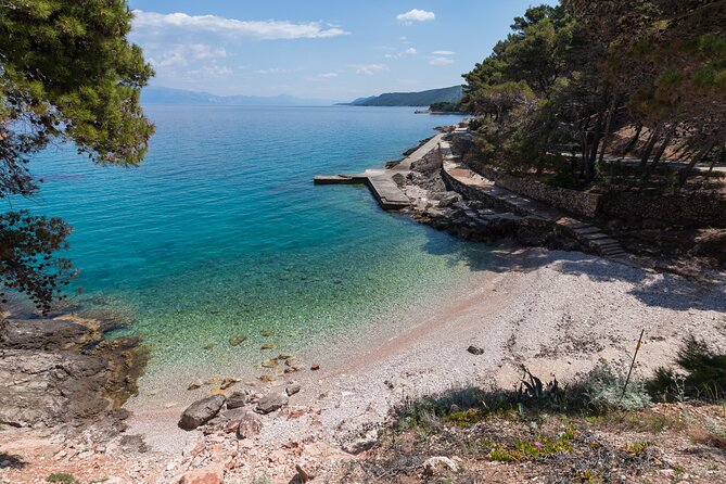 Cycle Hvar Tour - Jelsa coffee in the main square, then vineyards and olive groves