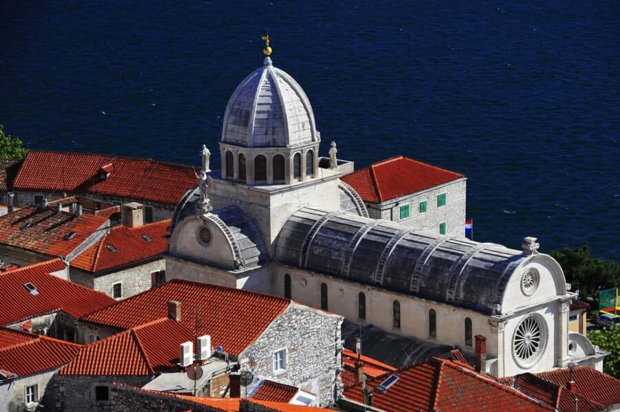 Dalmatian Delights: Food & Wine Tour from Split or Trogir - Šibenik’s St. Jacob’s Cathedral: 90 minutes that actually work