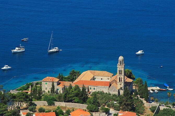 Dalmatian route - Panoramic flight over Brač, Hvar, Šolta & Split from Brač - Communication and day-of ease: the part that makes small tours work
