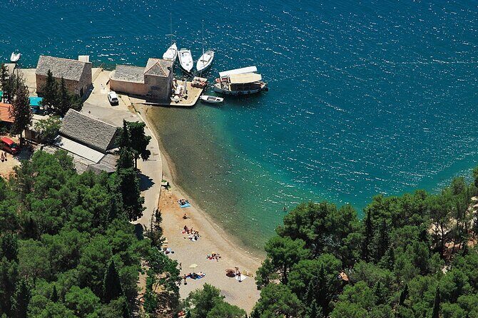 Dalmatian route - Panoramic flight over Brač, Hvar, Šolta & Split from Brač - Who this panoramic flight suits best (and who might skip it)