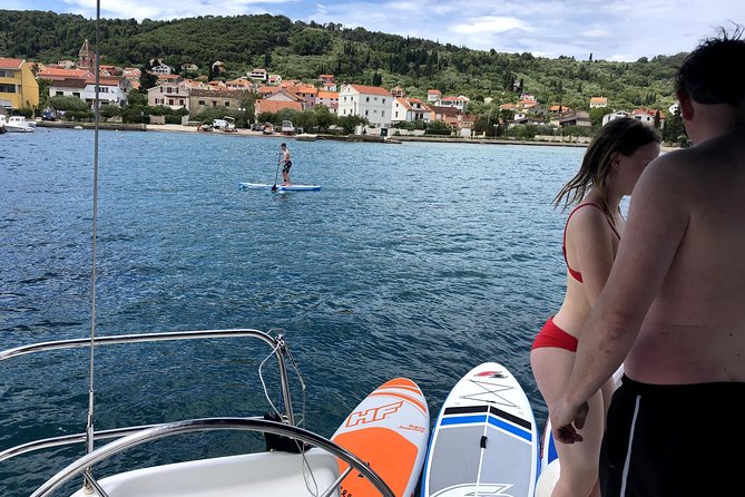 Daysailing & SUP experience - Sailing through the Zadar channel: when the boat time feels real