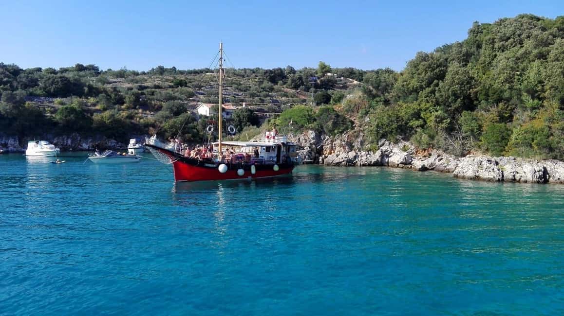 Discover Island Plavnik with a Pirate Ship ALL INCLUSIVE !! - Starting in Punat: meeting point and first momentum