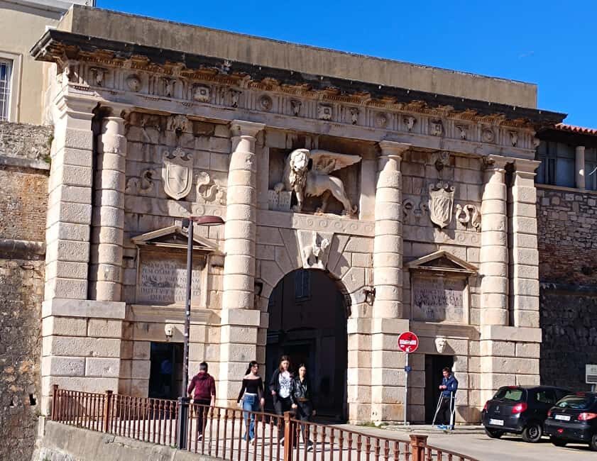 Discover Zadar privately: Individual guided tour in German - UNESCO city walls and the land gates: history you can walk on