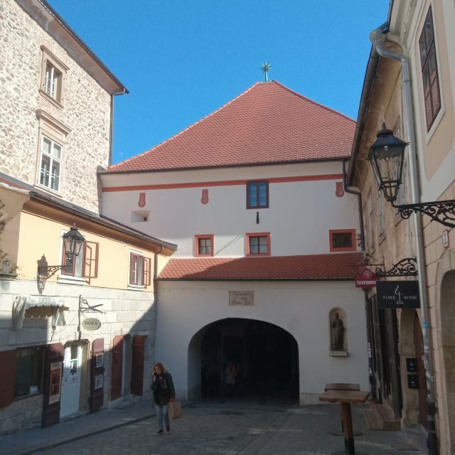 Discover Zagreb: Small-Group Tour with a Local - Finishing at the Cathedral: big landmark, human story