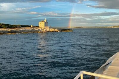 Dolphin & Sunset tour with Brijuni panorama - Passing Brijuni by boat: what the panorama gives you