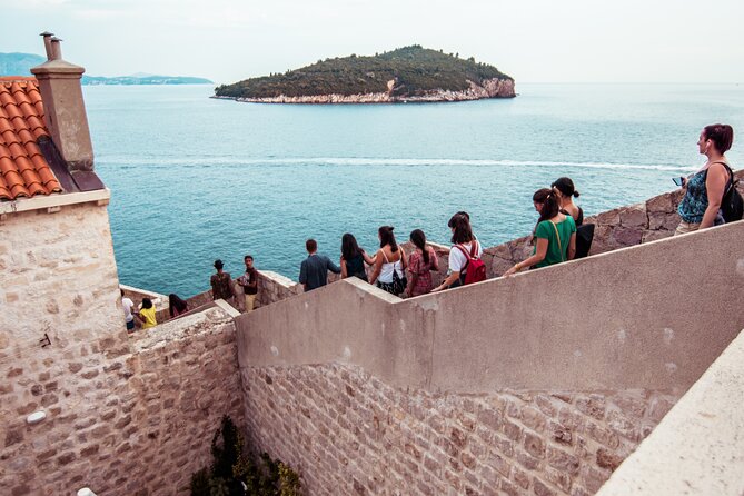 Dubrovnik: 3 Hour Private Tour - Old Town & City Walls - Luza Square: a short stop with a lot of landmarks