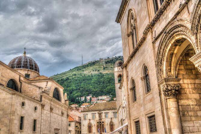 Dubrovnik: 3 Hour Private Tour - Old Town & City Walls - Stradun and Old Town landmarks in 45 minutes: from water to power