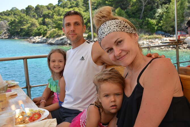 Dubrovnik: 3 Islands Boat Tour with Lunch & drinks(FR, ES, EN) - Stop 1: Lopud Island (about 3 hours) and the Šunj beach payoff
