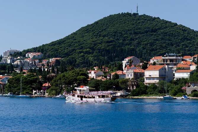 Dubrovnik: 3 Islands Boat Tour with Lunch & drinks(FR, ES, EN) - Stop 2: Šipan (about 45 minutes) for olive trees, villas, and a more local feel