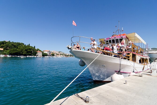 Dubrovnik: 3 Islands Boat Tour with Lunch & drinks(FR, ES, EN) - Stop 3: Koločep (about 1 hour) for hidden bays and cliff-jump energy