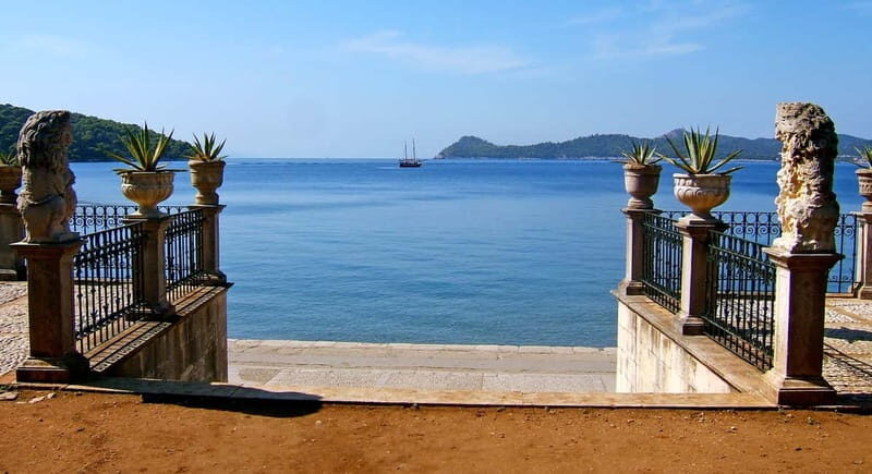Dubrovnik: 3 Islands Fun Boat Trip with Drinks (FR, ES, EN) - The pace: how much island time you actually get