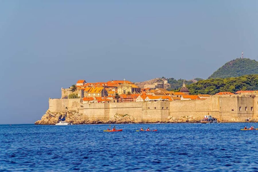 Dubrovnik: Afternoon Kayaking and Snorkeling Tour - Meeting point in Pile Square: arrive early and know what to look for