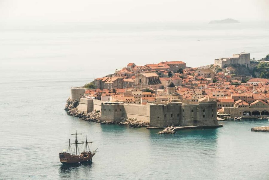 Dubrovnik: All-Access Pass + Unlimited Public Transport - City Walls and buses: the real point of this pass