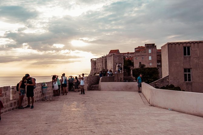 Dubrovnik: Ancient City Walls & Wars Walking Tour - Ending near the port: what to do next