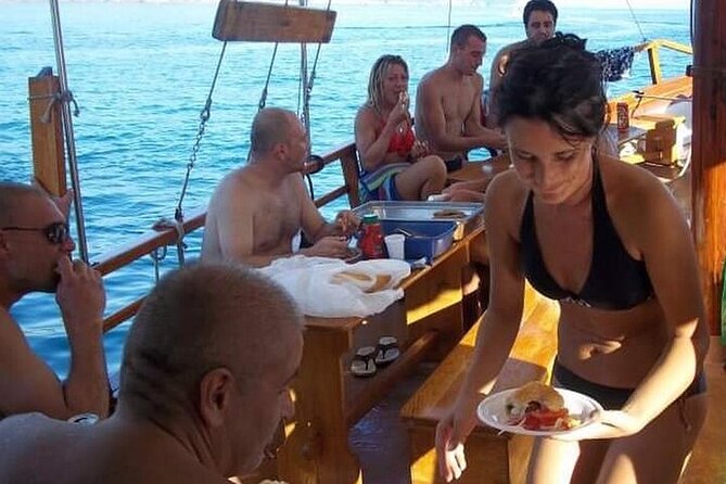 Dubrovnik: Blue Cave & Elaphiti islands & Optional Lunch Onboard - Price and value: what $59.86 buys you (and what costs extra)