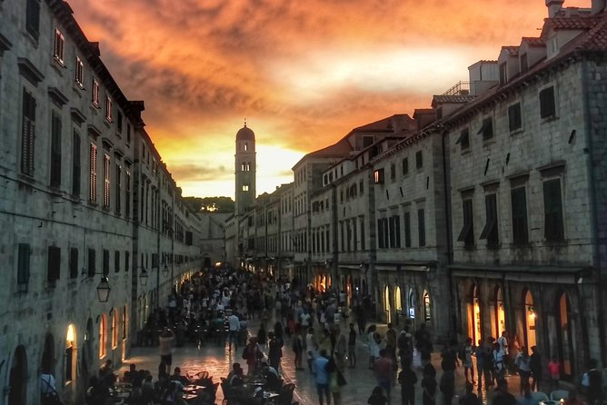 Dubrovnik by Night, History, Wine & Bites - Simple tips to make your evening smoother