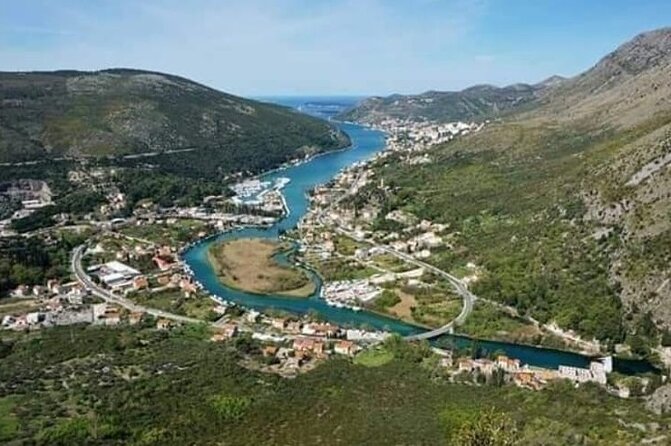 Dubrovnik City Tour with History, Photos & Round Trip Ride - Getting picked up and starting smart, not stressed