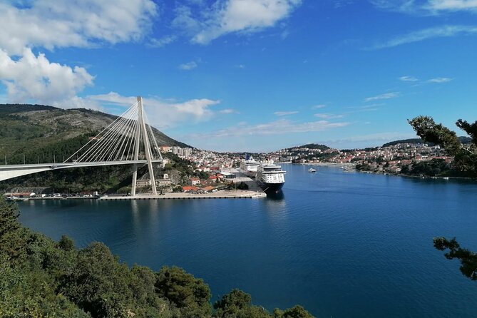 Dubrovnik City Tour with History, Photos & Round Trip Ride - Pile Gate Old Town time: your chance to walk, not just watch