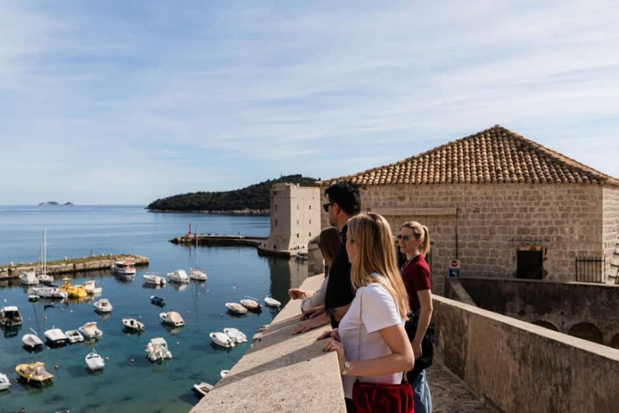 Dubrovnik: City Walls Guided Tour-Small Group Experience - Meeting at Velika Onofrijeva Fountain: Find It Fast, Start Stress-Free