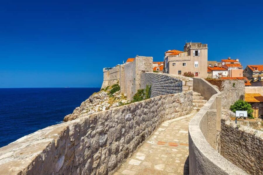 Dubrovnik: City Walls, Stradun & Old Town Story Walking Tour - Stradun and Onofrio’s Fountain: the city’s main street as a timeline