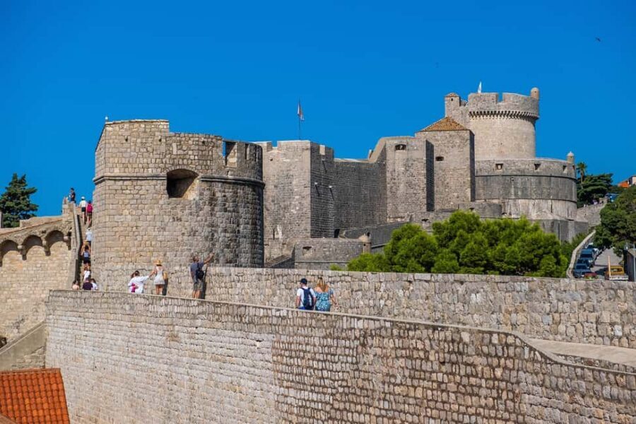 Dubrovnik: City Walls, Stradun & Old Town Story Walking Tour - DU Pass option: when it’s worth choosing and when it isn’t