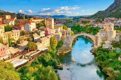 Dubrovnik Day Tour: Explore Mostar & Kravice Waterfalls in Bosnia - Dubrovnik pickup, bus comfort, and what group size means
