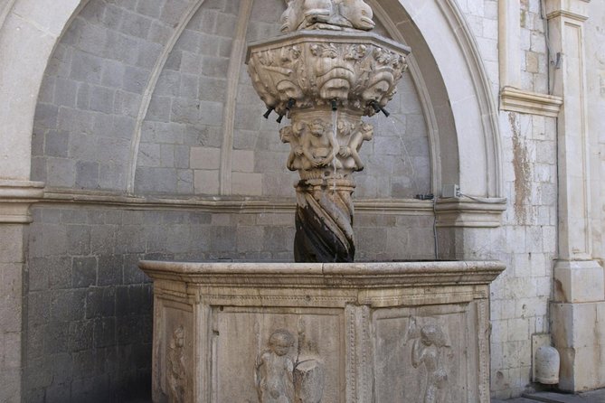 Dubrovnik Discovery Old Town Walking Tour - How the guide experience actually plays out in real life