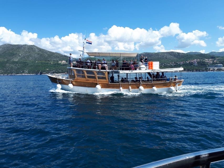 Dubrovnik: Elaphiti Islands Boat Cruise with Lunch & Drinks - The 7-hour flow: cruising, swimming, and island walking