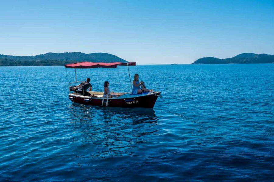 Dubrovnik: Elaphiti Islands Boat Rental - Getting on the water from Dubrovnik with Adriatic Boat Tours