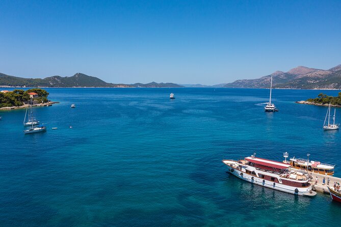 Dubrovnik: Elaphiti Islands Full-Day Cruise with Lunch - Regina Maris Comfort: Shade, Restrooms, and Lazy Bags