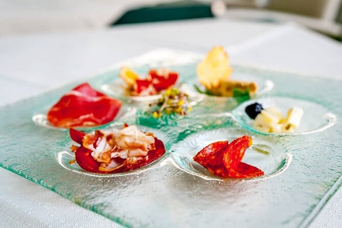 Dubrovnik Food & Wine Tour (Small-Group) - Small group access: why 8 people matters