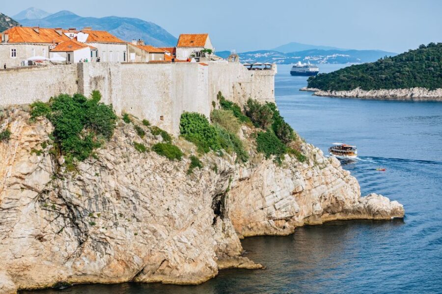 Dubrovnik: Game of Thrones and Lokrum Island Walking Tour - Dubrovnik Old Town Filming Stops: Matching Scenes to Streets