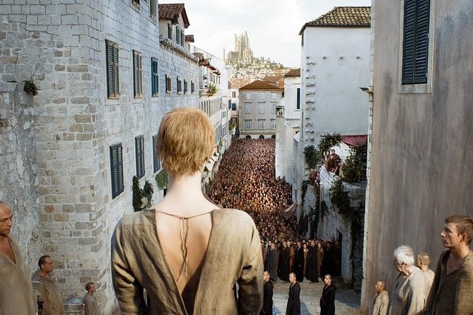 Dubrovnik Game Of Thrones Tour + Iron Throne Photo (Small Group) - The Iron Throne Shop Finale: Sit Like a King or Khaleesi