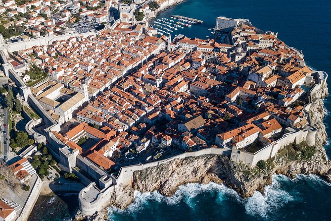 Dubrovnik Guided Group Tour with Ston Oyster tasting from Split & Trogir - Your free time in Dubrovnik: plan for the walls (and the crowd factor)