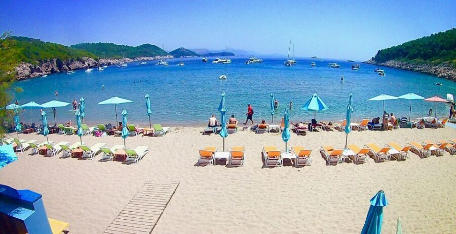 Dubrovnik: Half-Day Boat Tour to Elaphite Islands 4h - Pickup in Dubrovnik: The Day Starts Easy