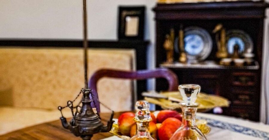 Dubrovnik History, Sweets & Liquors in a Private Palace - Why a Private Palace Visit Changes the Dubrovnik Walk