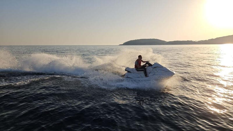 Dubrovnik: Jet Ski Rental with Snorkelling Equipment - Getting the rules right: GPS speed control and the 300-meter limit