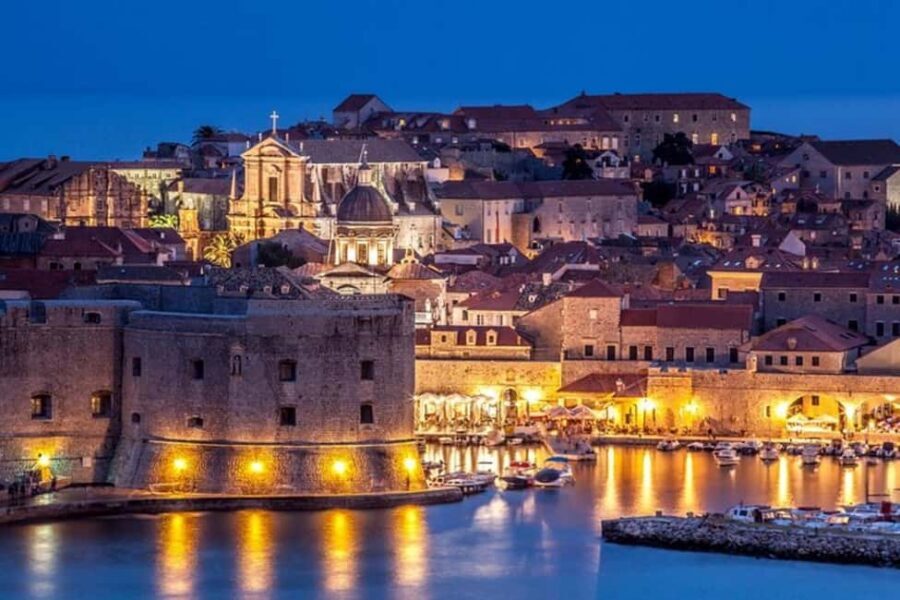 Dubrovnik : Must-See Private Walking Tour With A Guide - Who should book this tour, and who might pass