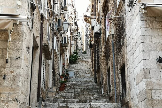 Dubrovnik Old City Walls Private Tour - When to book, and how weather affects the walls