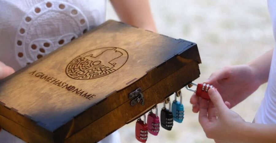 Dubrovnik: Old Town History Outdoor Escape Game - The Book-to-Next-Stop System: How You Move Between 8 Locations