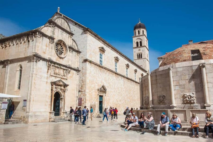 Dubrovnik: Old Town, Lokrum Island Tour with Tickets & Lunch - The Guide Factor: Why This Tour Feels Relaxed and Personal