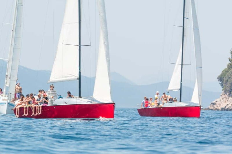 Dubrovnik: Private Elaphiti Islands Sailing Tour - Getting to the boat: Bay of Lapad and the dinghy transfer