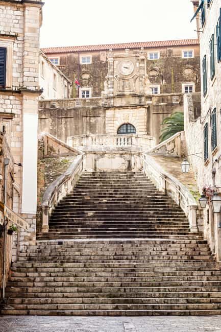 Dubrovnik: Private Game of Thrones Tour: Inside Look - Price and the Lovrijenac entrance fee: what you’ll likely pay in real life