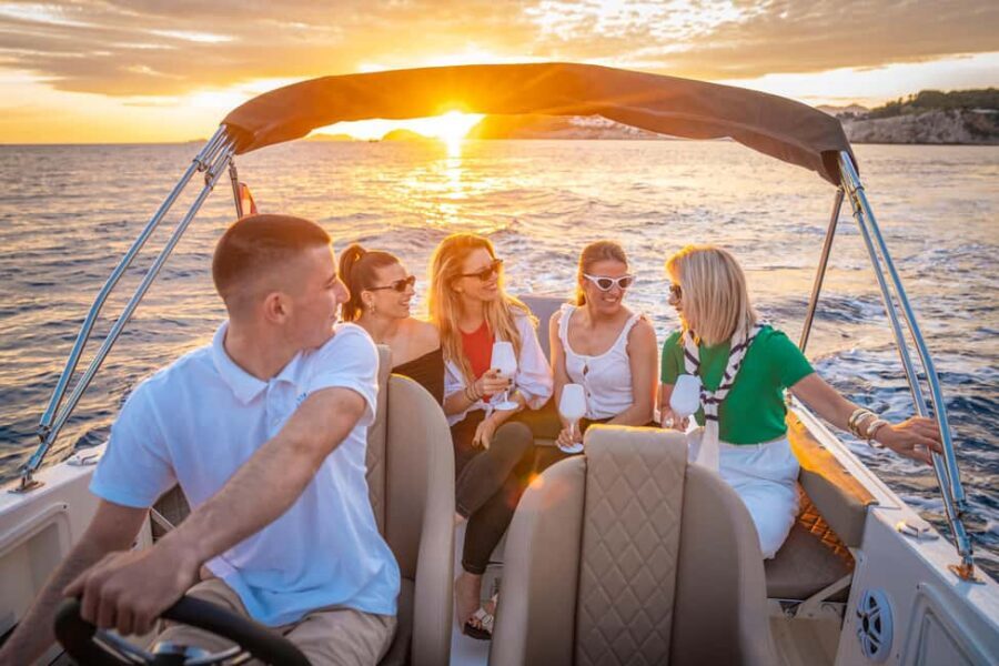 Dubrovnik Private Speedboat Tour to Elaphite Islands - Skipper skills: flexibility is the real upgrade on private days