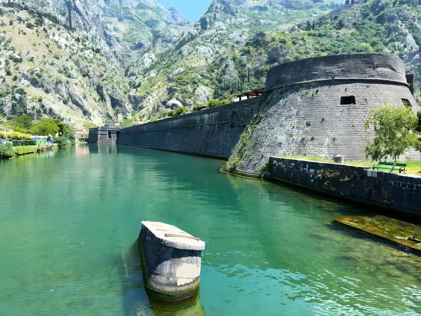 Dubrovnik: Private Tour to Montenegro, Kotor, and Perast - Why the 7 or 8 AM start matters on this Dubrovnik to Montenegro trip