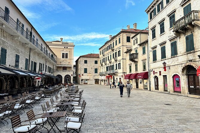 Dubrovnik: Private Tour to Montenegro - Kotor & Perast - Perast: A Quiet Old-Town Stroll Inside Kotor Bay