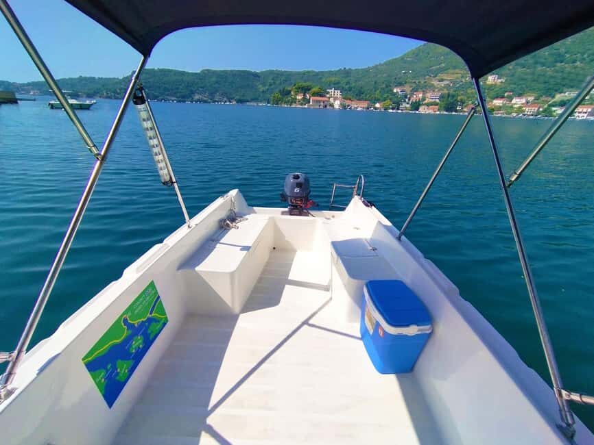 Dubrovnik: Rent a fun and easy to use boat without license - Who This Boat Day Suits Best